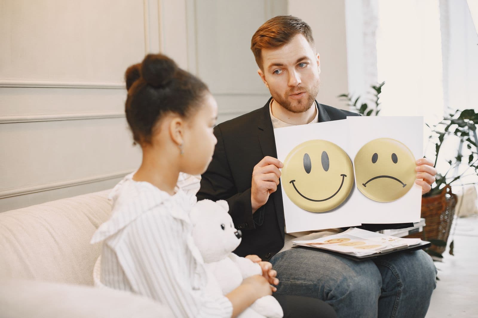 A clinician talking warmly with a client